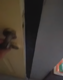 Nyelinap ke kamar adek